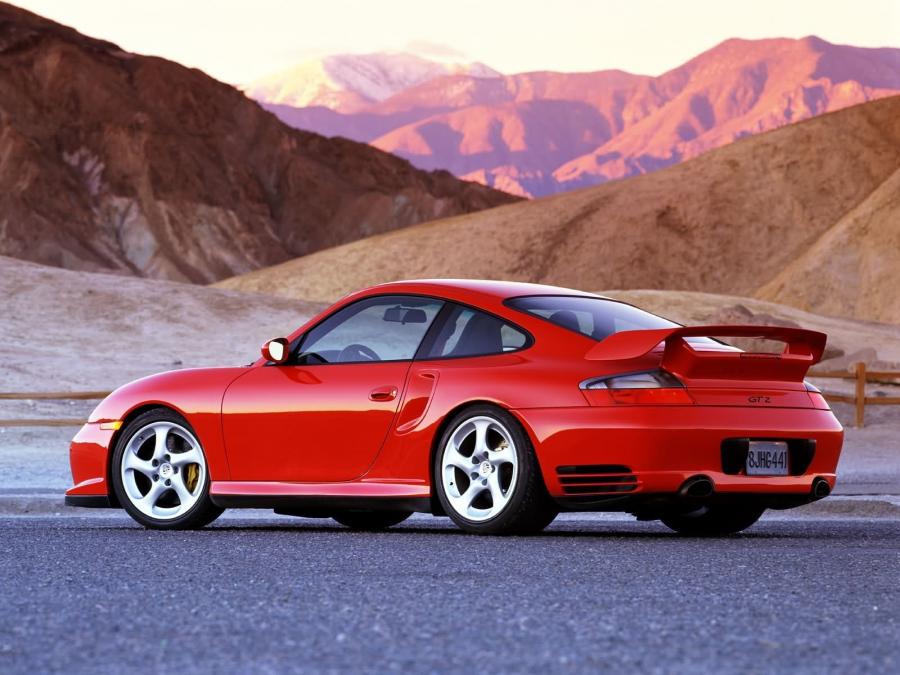  Porsche 911 GT2 2003 года  (фото 8 из 12)